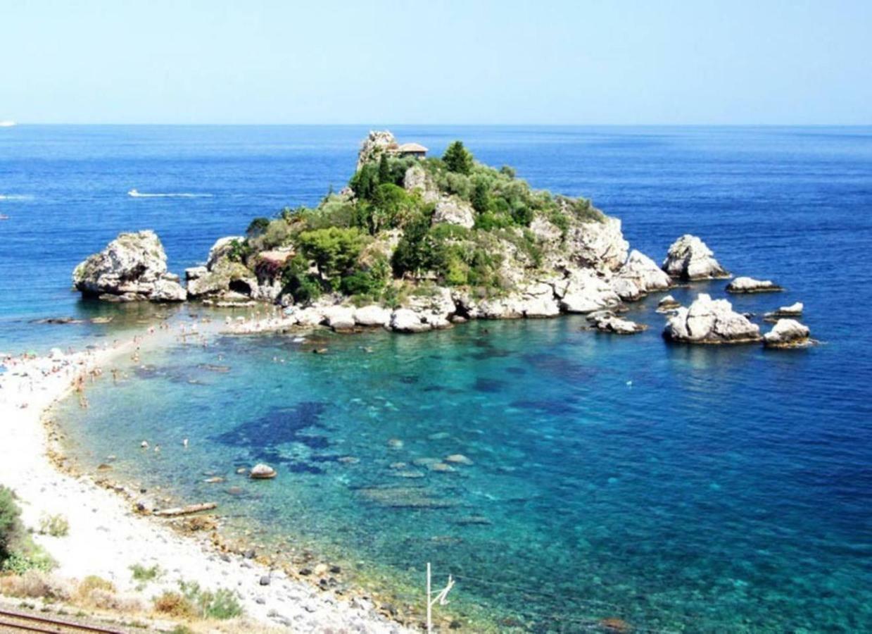 Plaza Apartment Giardini Naxos Exterior photo